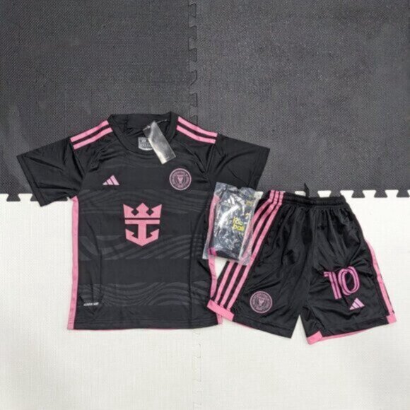Inter Miami Messi #10 Kids Away Black Jersey, Shorts and Socks - Picture 3 of 7